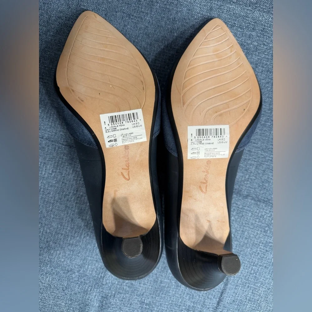 Clarks Two-Tone Navy Pointed-Toe 3in Heels - Picture 6 of 7